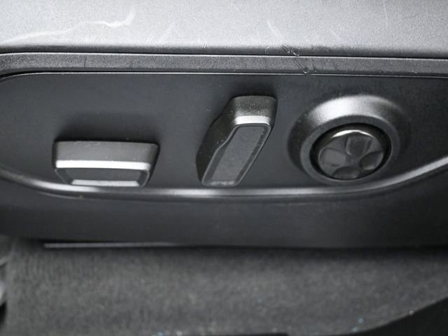 Used 2024 Jeep Grand Cherokee L Laredo image 12