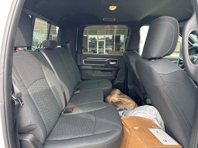 New 2026 RAM 3500 Big Horn AWD/4WD image 34