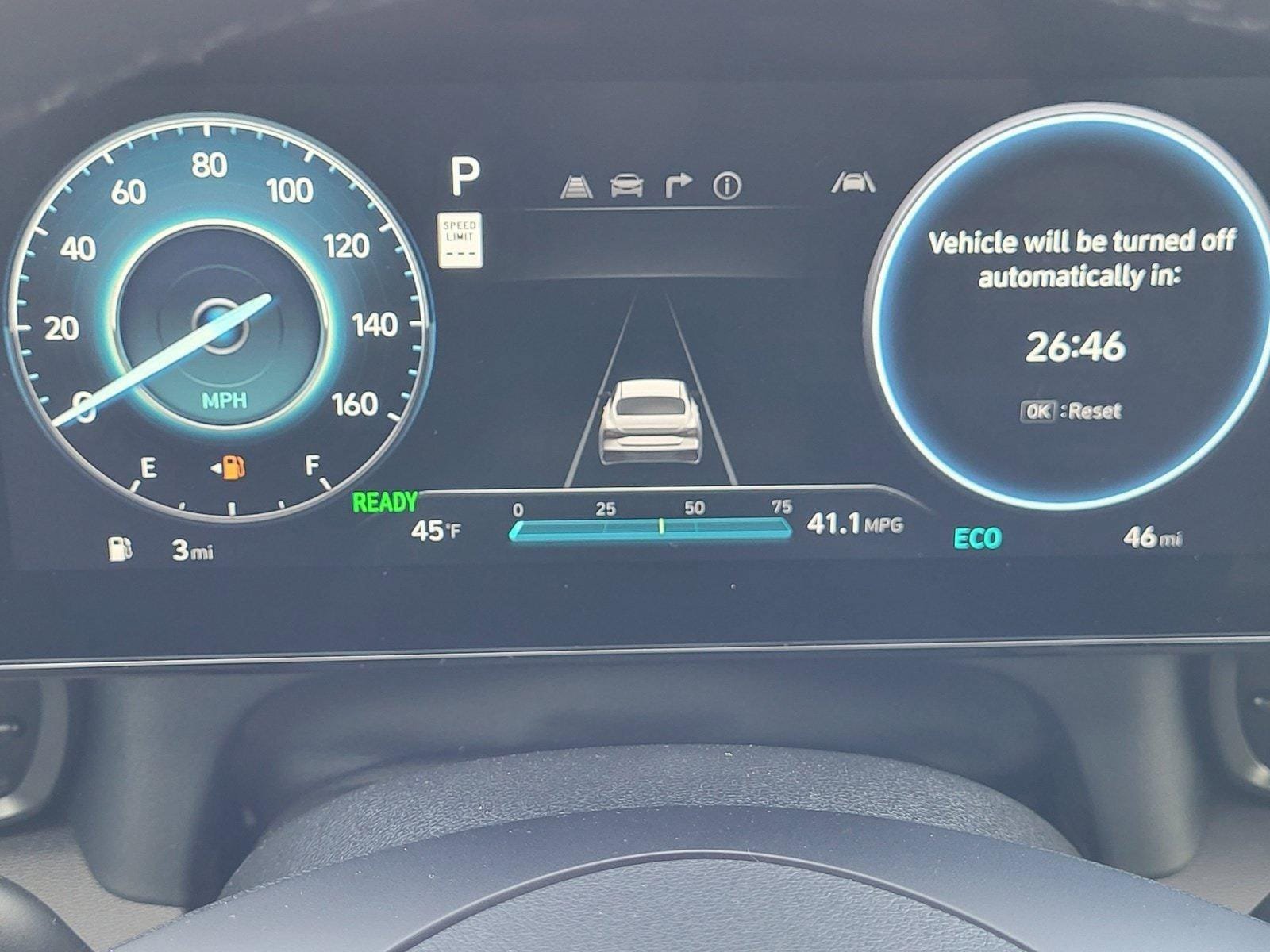 New 2025 Hyundai Elantra SEL FWD image 18