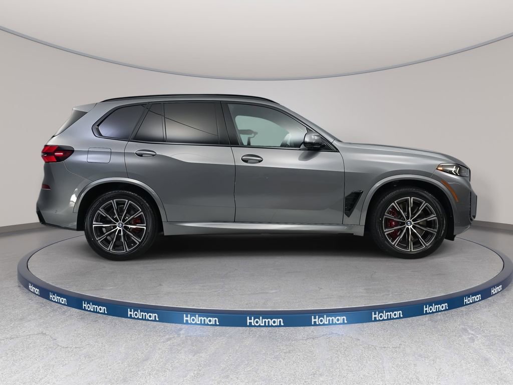 New 2026 BMW X5 xDrive50e w/ M Sport Package image 4