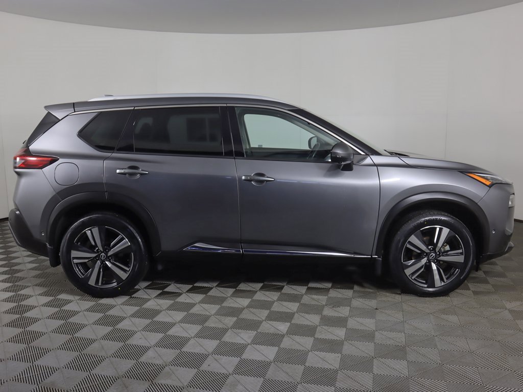 Used 2023 Nissan Rogue SL w/ SL Premium Package image 20