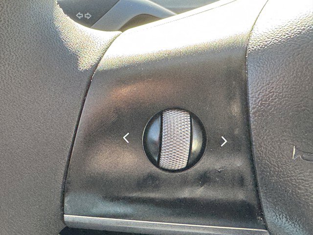 Used 2022 Tesla Model Y Performance image 22