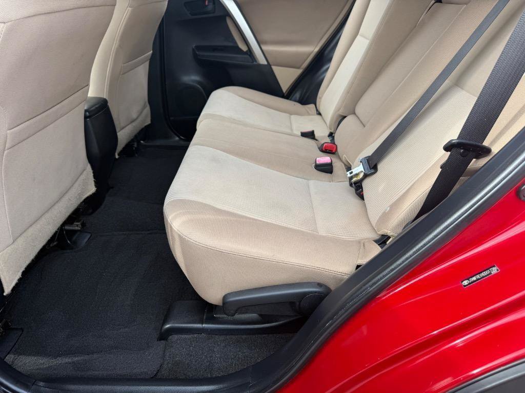 Used 2013 Toyota RAV4 XLE FWD image 12