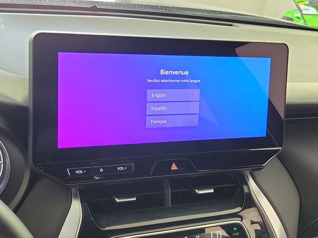 Used 2024 Toyota Venza XLE AWD/4WD image 28