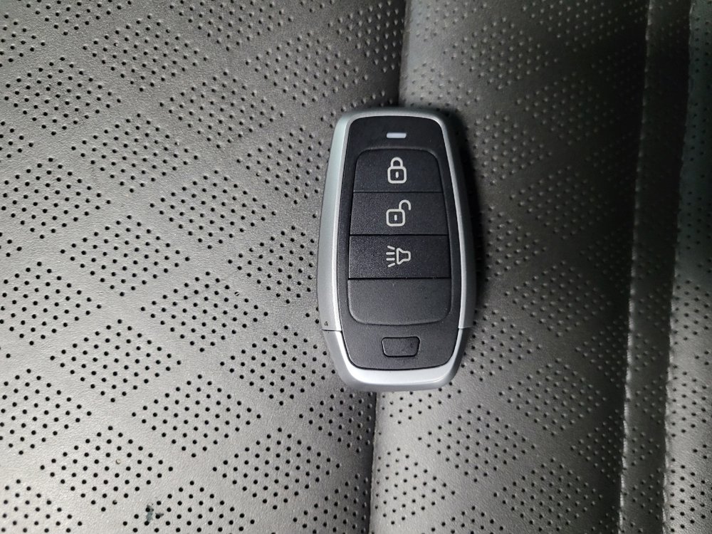 Used 2016 Kia Sorento SX image 32