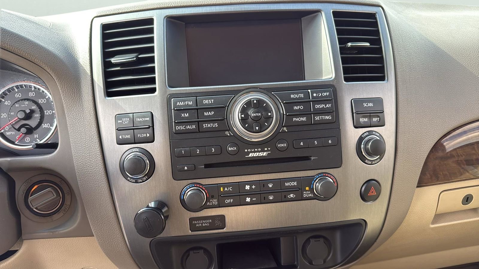 Used 2015 Nissan Armada Platinum image 18