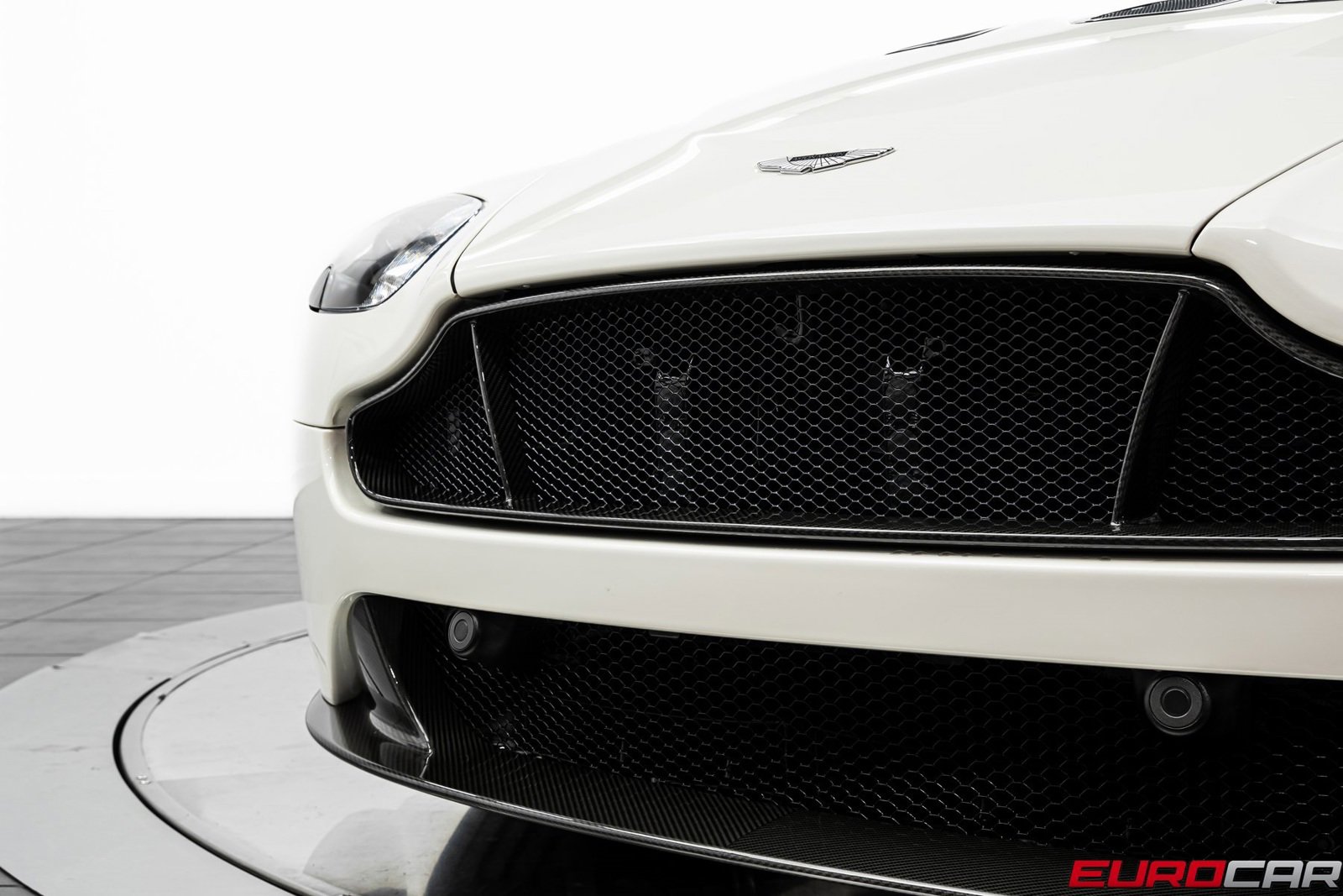 Used 2017 Aston Martin V12 Vantage S image 15