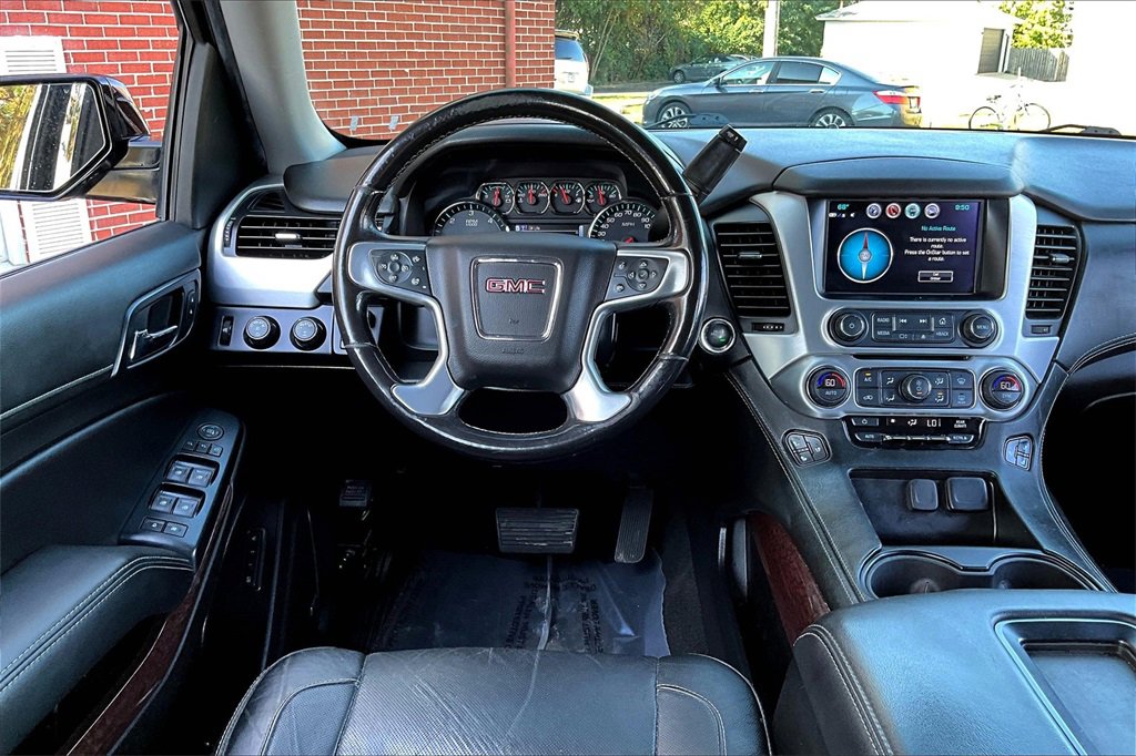 Used 2018 GMC Yukon XL SLT w/ Premium Edition image 19