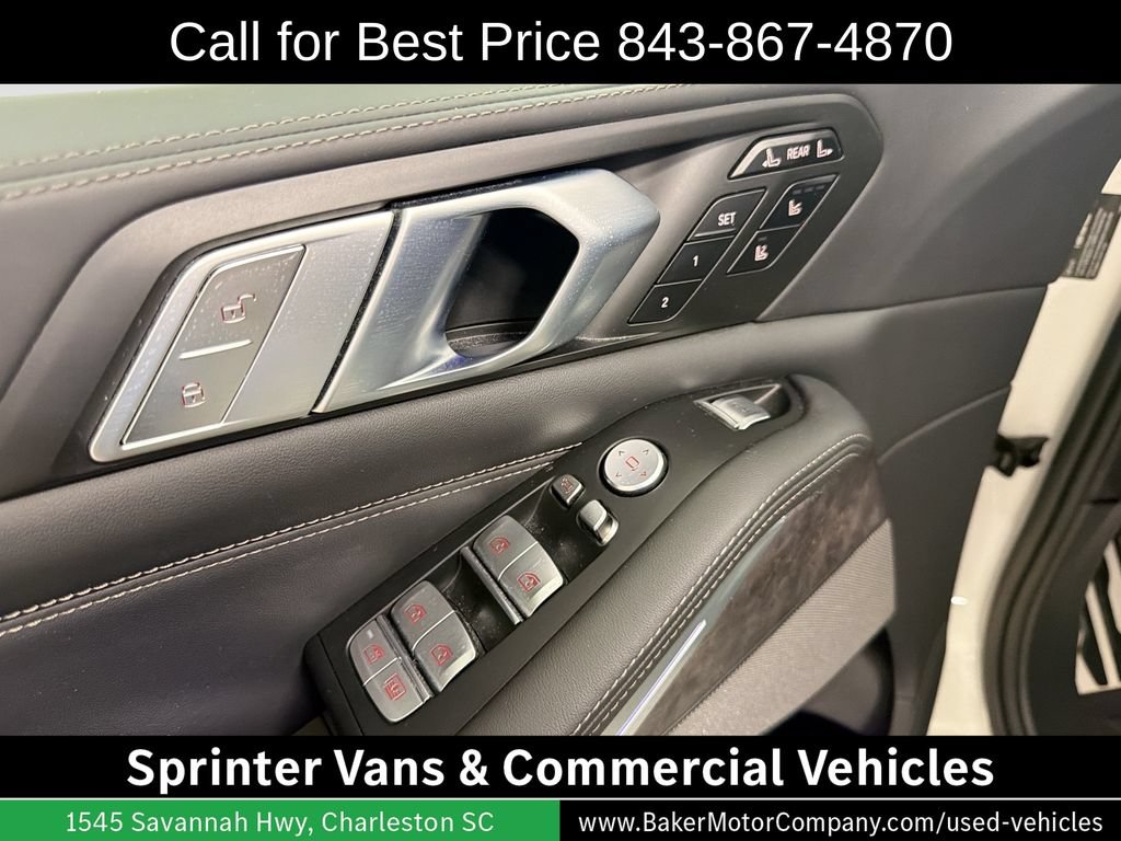 Used 2020 BMW X7 M50i w/ Luxury Seating Package AWD/4WD image 19