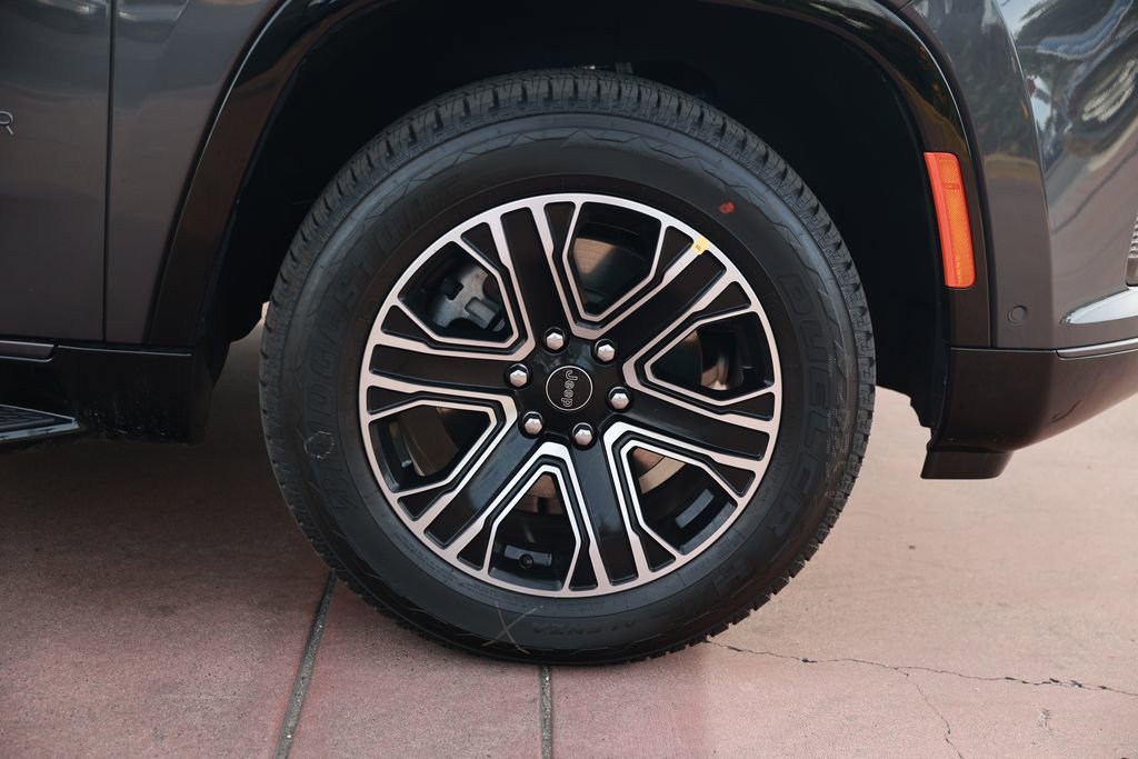 New 2026 Jeep Grand Wagoneer L 2WD w/ 8-Passenger Seating Package image 8