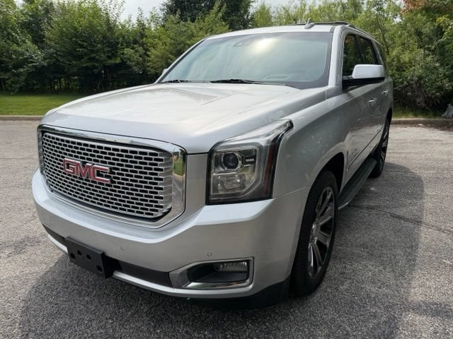 Used 2017 GMC Yukon Denali AWD/4WD image 2