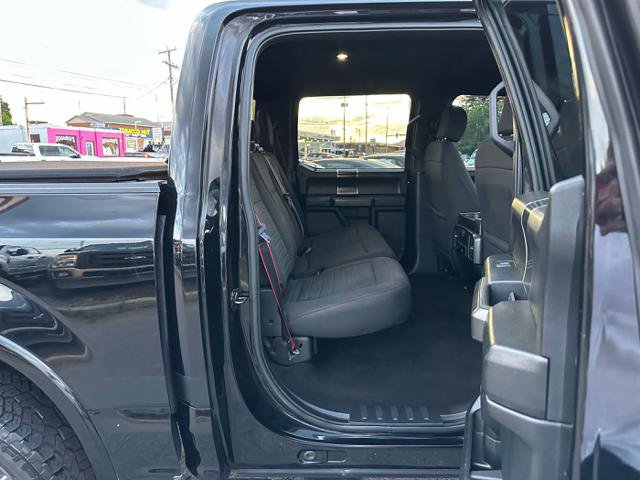 Used 2018 Ford F150 XLT w/ Equipment Group 302A Luxury AWD/4WD image 16