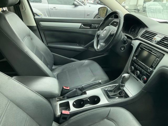 Used 2013 Volkswagen Passat 2.5 SE FWD image 6