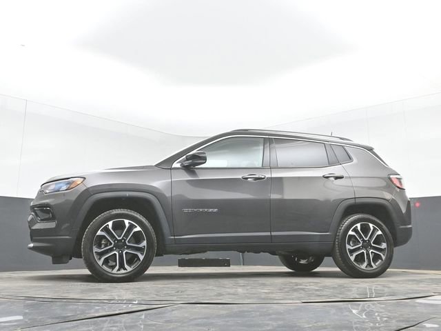 Used 2022 Jeep Compass Limited image 42