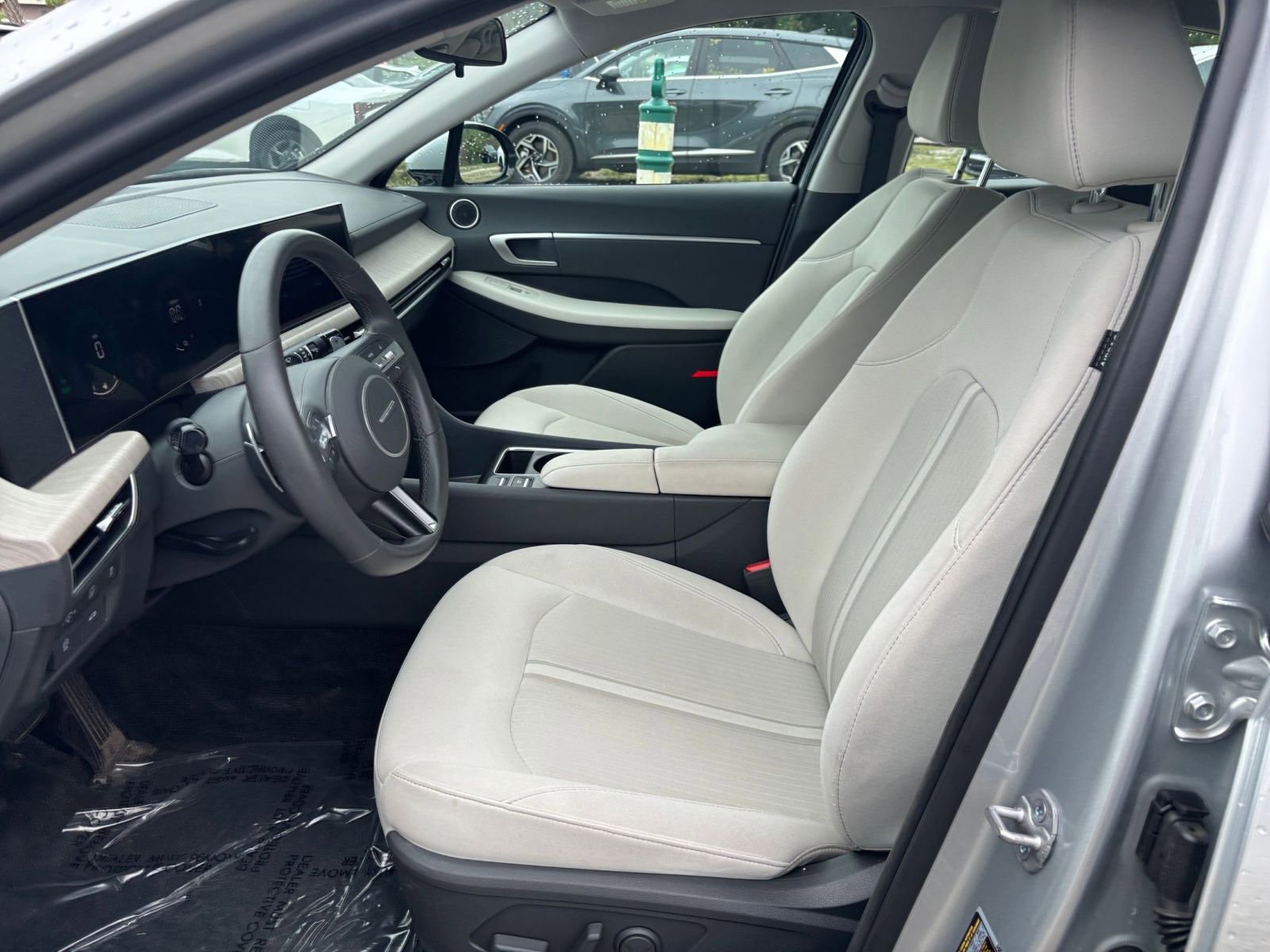 Used 2025 Hyundai Sonata SEL FWD image 28