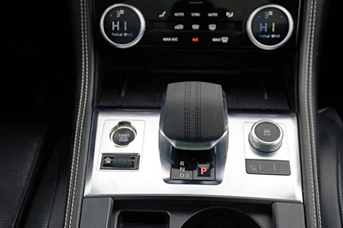 Used 2024 Jaguar F-PACE R-Dynamic S image 23