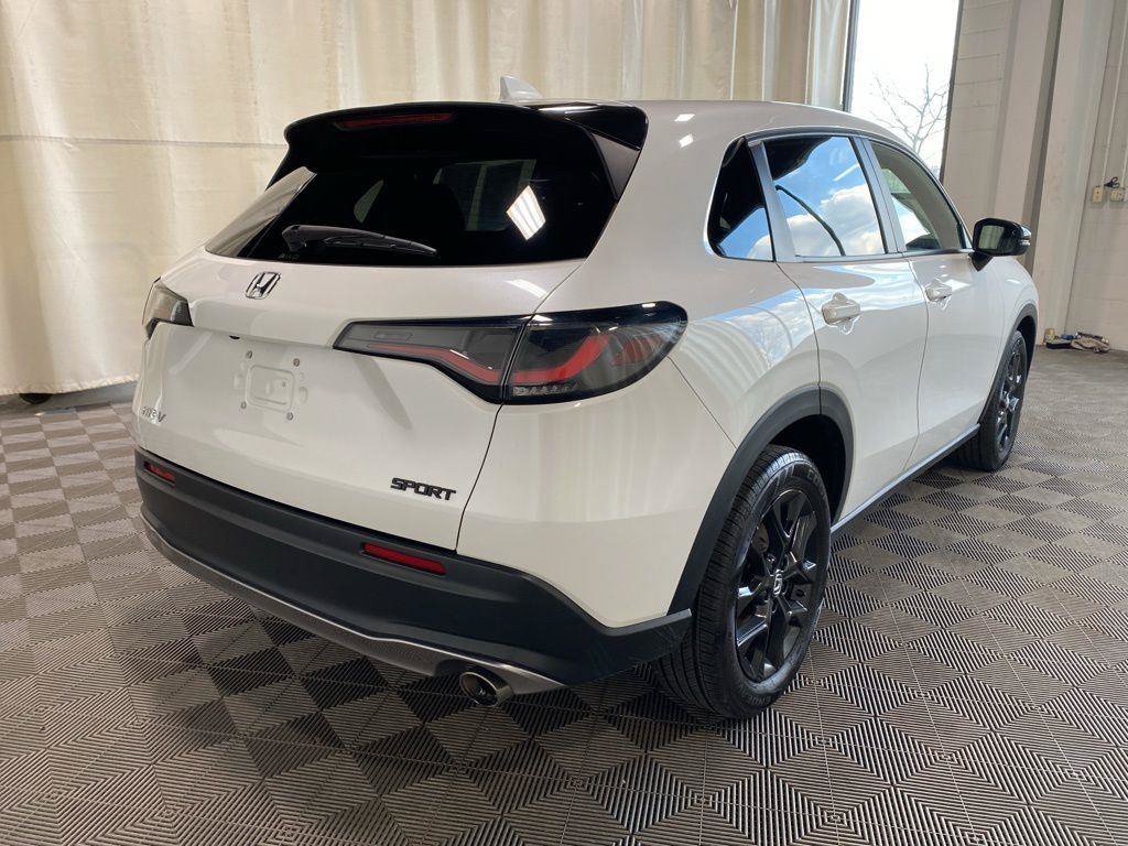 Certified 2023 Honda HR-V Sport image 9