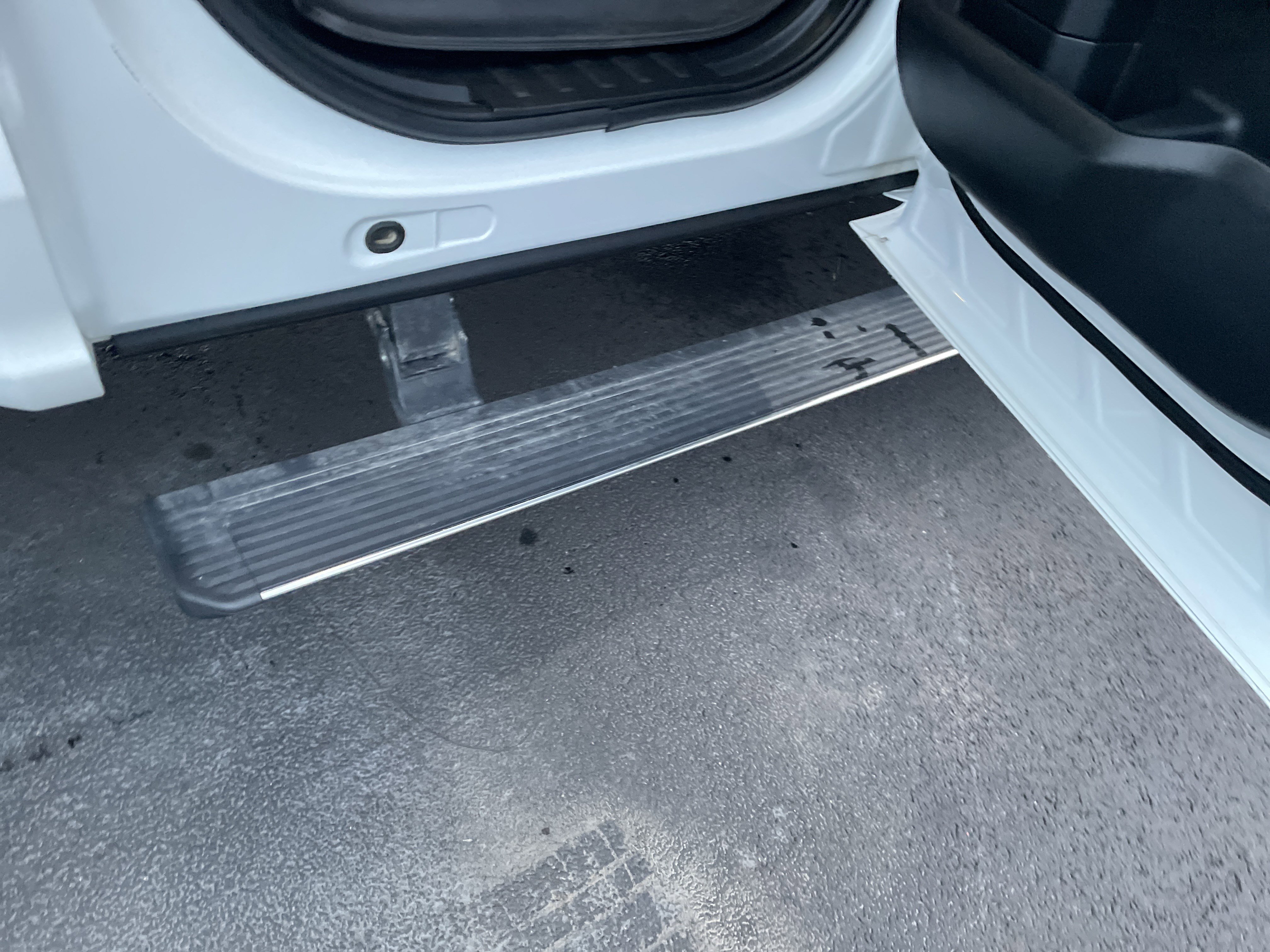 Certified 2020 Ford F150 Platinum w/ Equipment Group 701A Luxury image 25