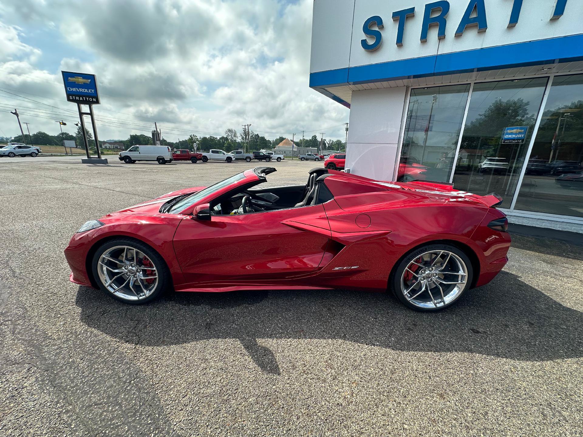 New 2026 Chevrolet Corvette Z06 w/ Chrome Exterior Badge Package RWD image 22