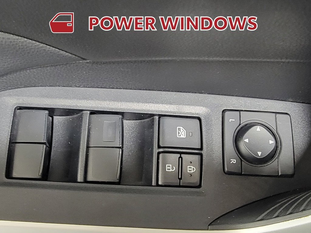 Used 2020 Toyota RAV4 XLE w/ XLE Grade Weather Package AWD/4WD image 28