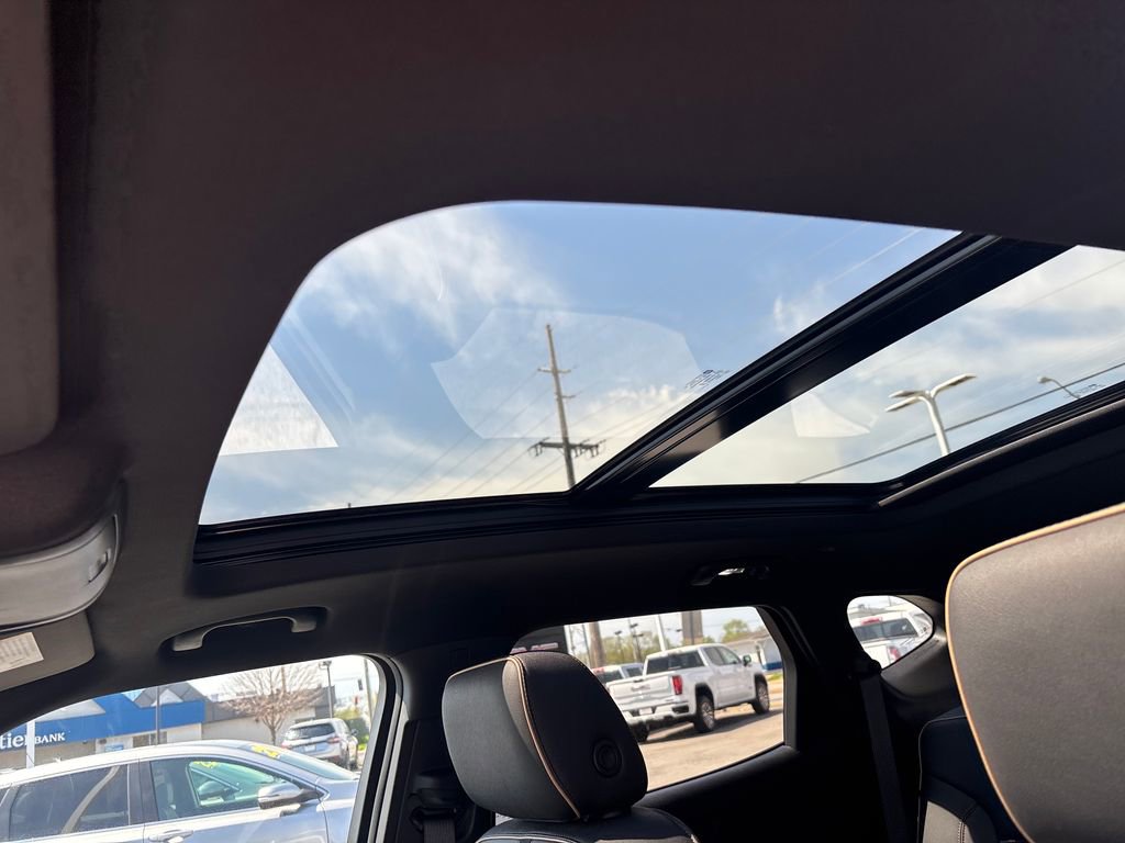 Used 2024 Chevrolet Blazer Premier w/ Driver Confidence II Package image 28