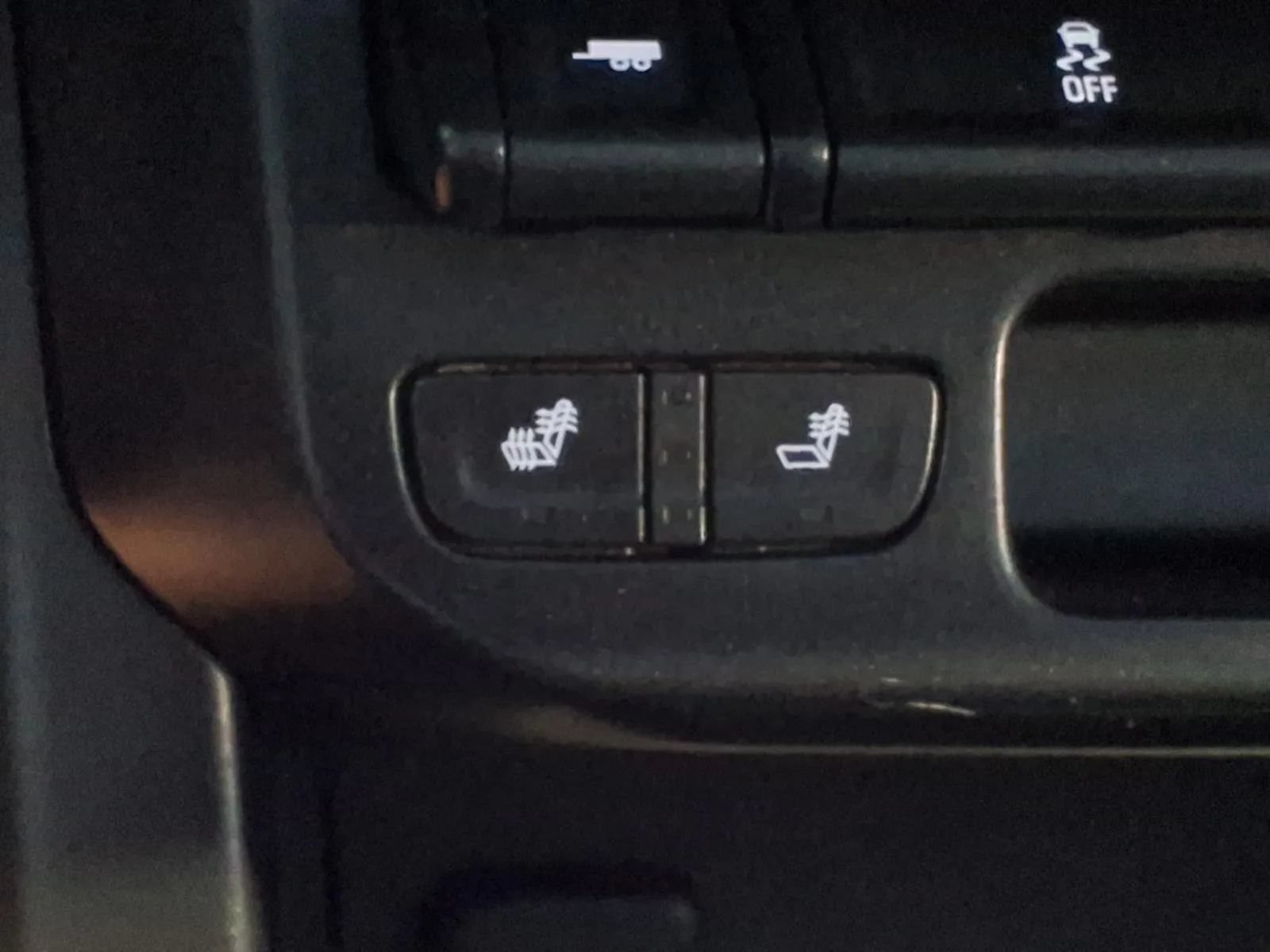 Used 2015 GMC Canyon SLE w/ All-Terrain Package AWD/4WD image 22