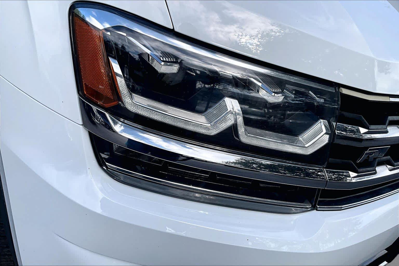 Used 2018 Volkswagen Atlas SEL w/ R-Line Package FWD image 28