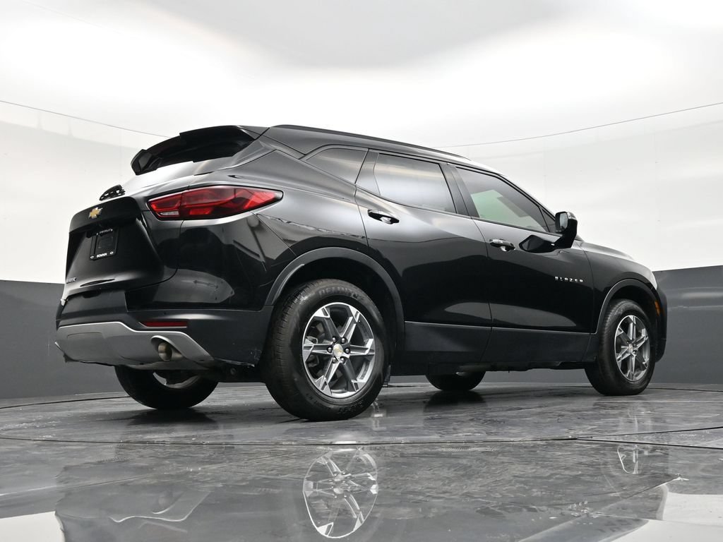 Used 2024 Chevrolet Blazer LT FWD image 26