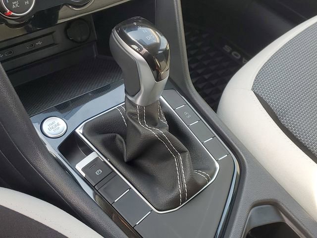 Certified 2025 Volkswagen Taos S image 22