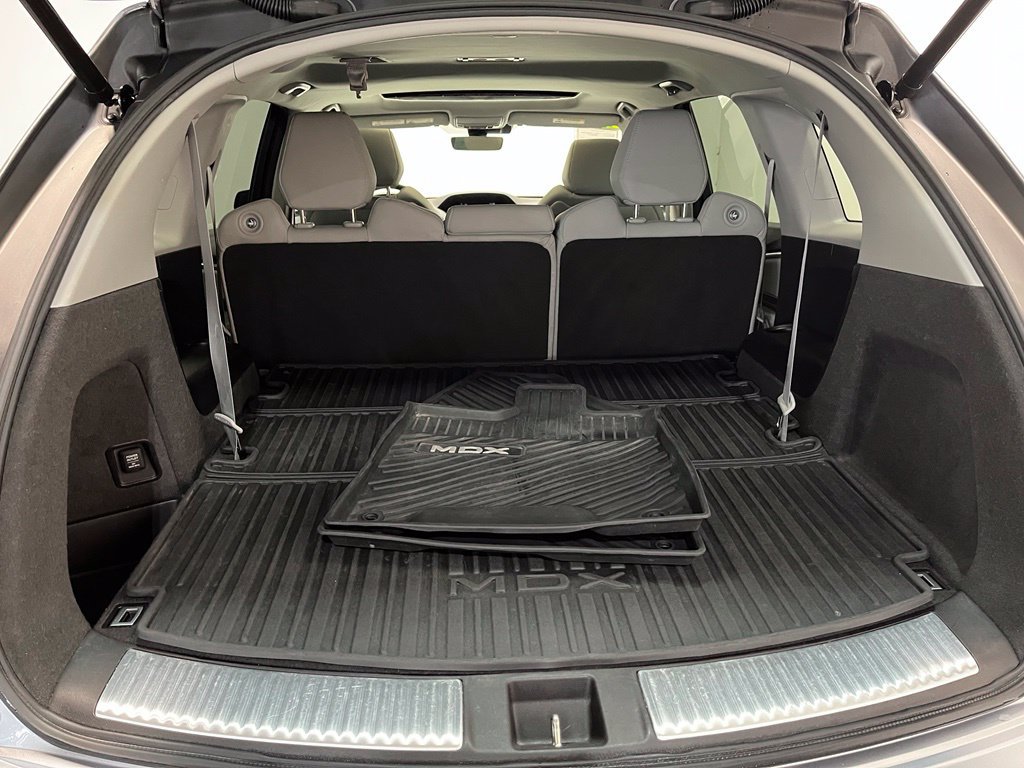 Used 2017 Acura MDX w/ Technology Package AWD/4WD image 19
