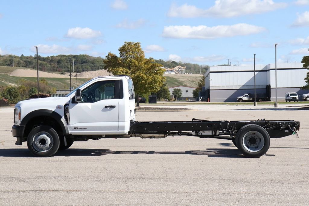 New 2026 Ford F550 2WD Regular Cab Super Duty image 4
