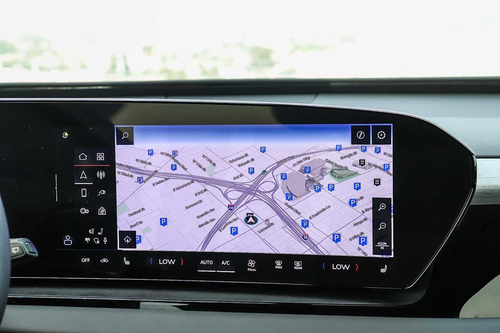 Used 2025 Audi Q6 e-tron Premium w/ Convenience Package image 17