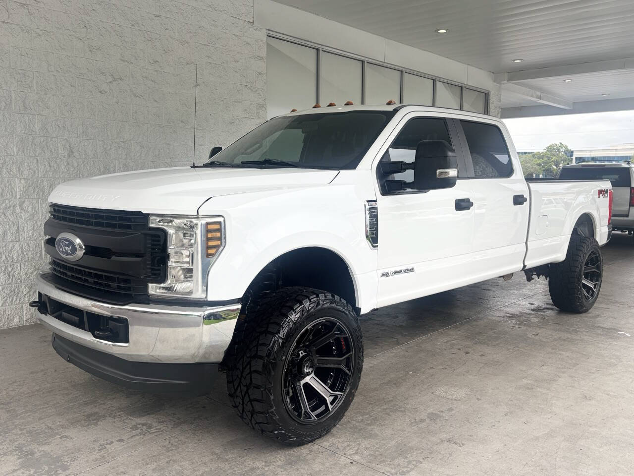 Used 2019 Ford F250 XL w/ Power Equipment Group AWD/4WD image 22