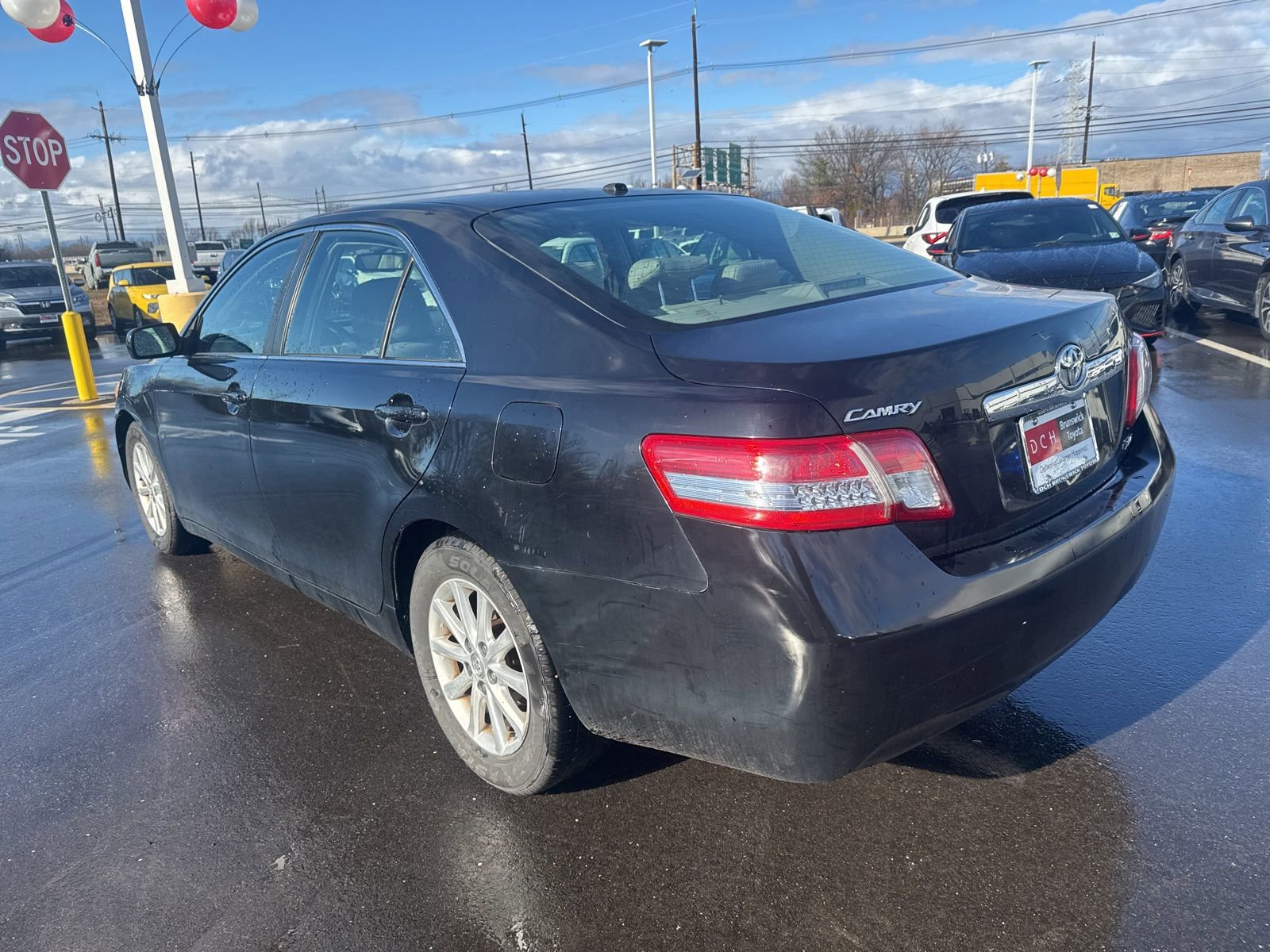 Used 2010 Toyota Camry XLE image 7