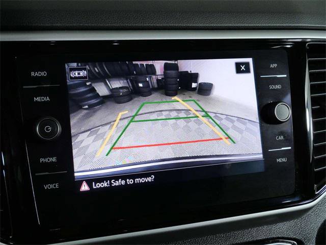 Used 2023 Volkswagen Atlas Cross Sport SE w/ Panoramic Sunroof Package image 20