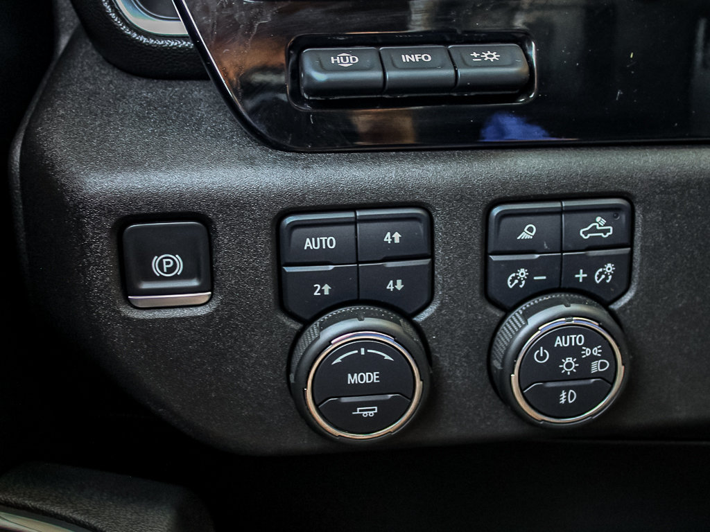 Used 2025 Chevrolet Silverado 1500 High Country w/ Midnight Edition AWD/4WD image 34