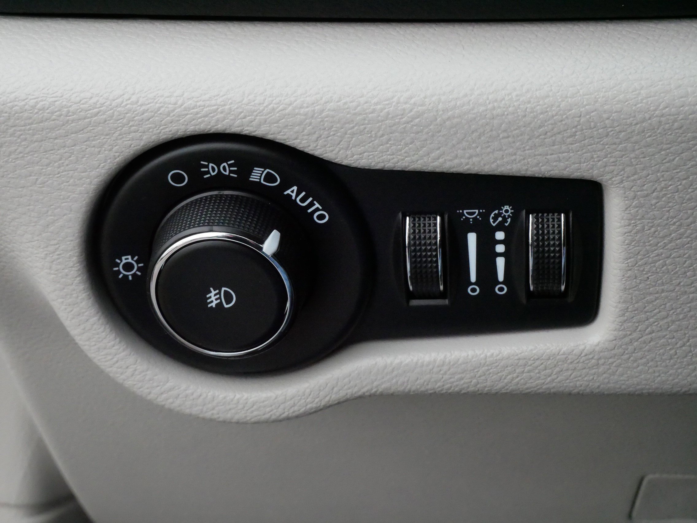 Used 2023 Chrysler Pacifica Touring-L image 26