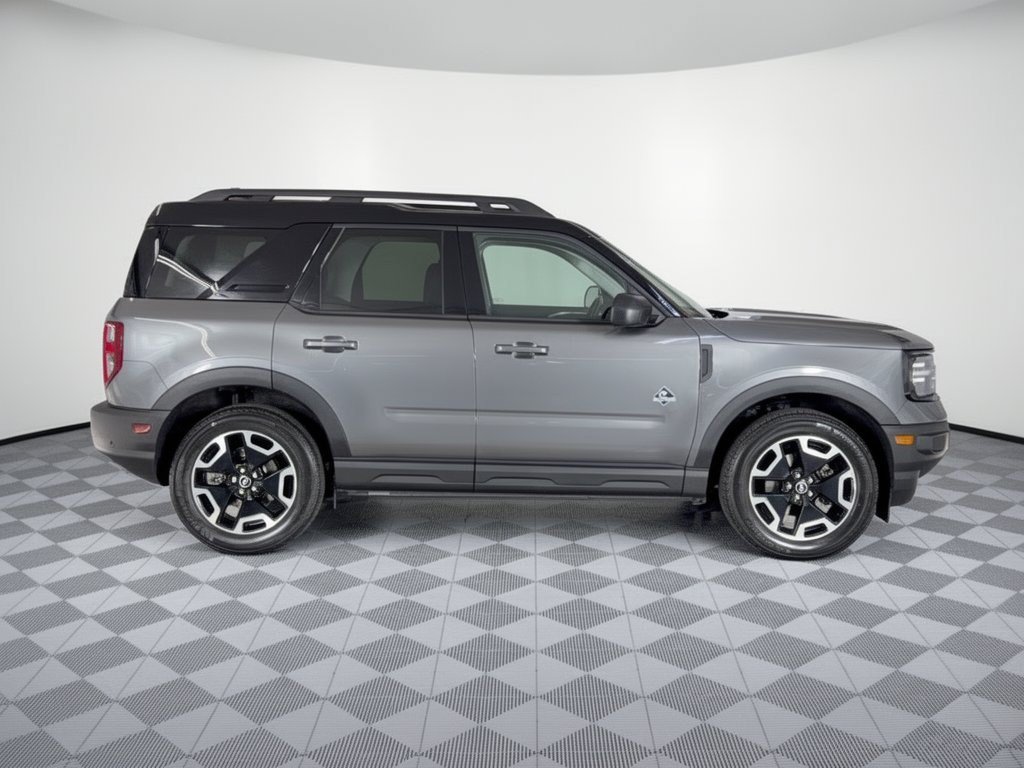 Used 2022 Ford Bronco Sport Outer Banks w/ Tech Package AWD/4WD image 8