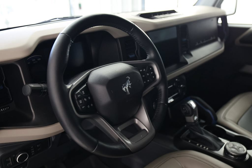 Used 2023 Ford Bronco Wildtrak AWD/4WD image 16