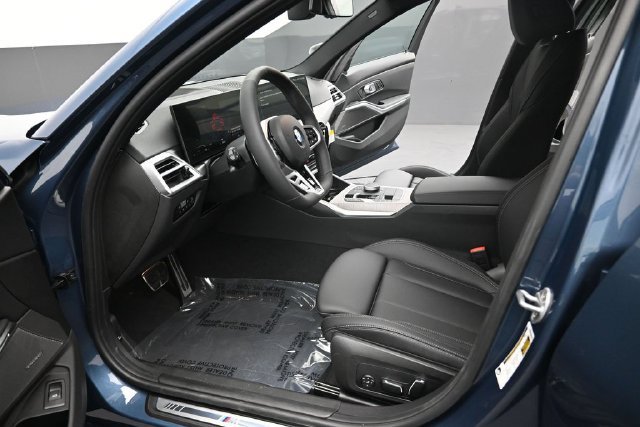 New 2026 BMW 330i Sedan w/ M Sport Package RWD image 18