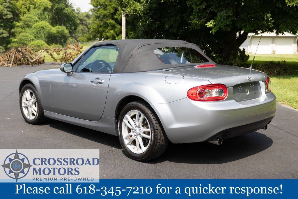 Used 2012 MAZDA MX-5 Miata Sport RWD image 3