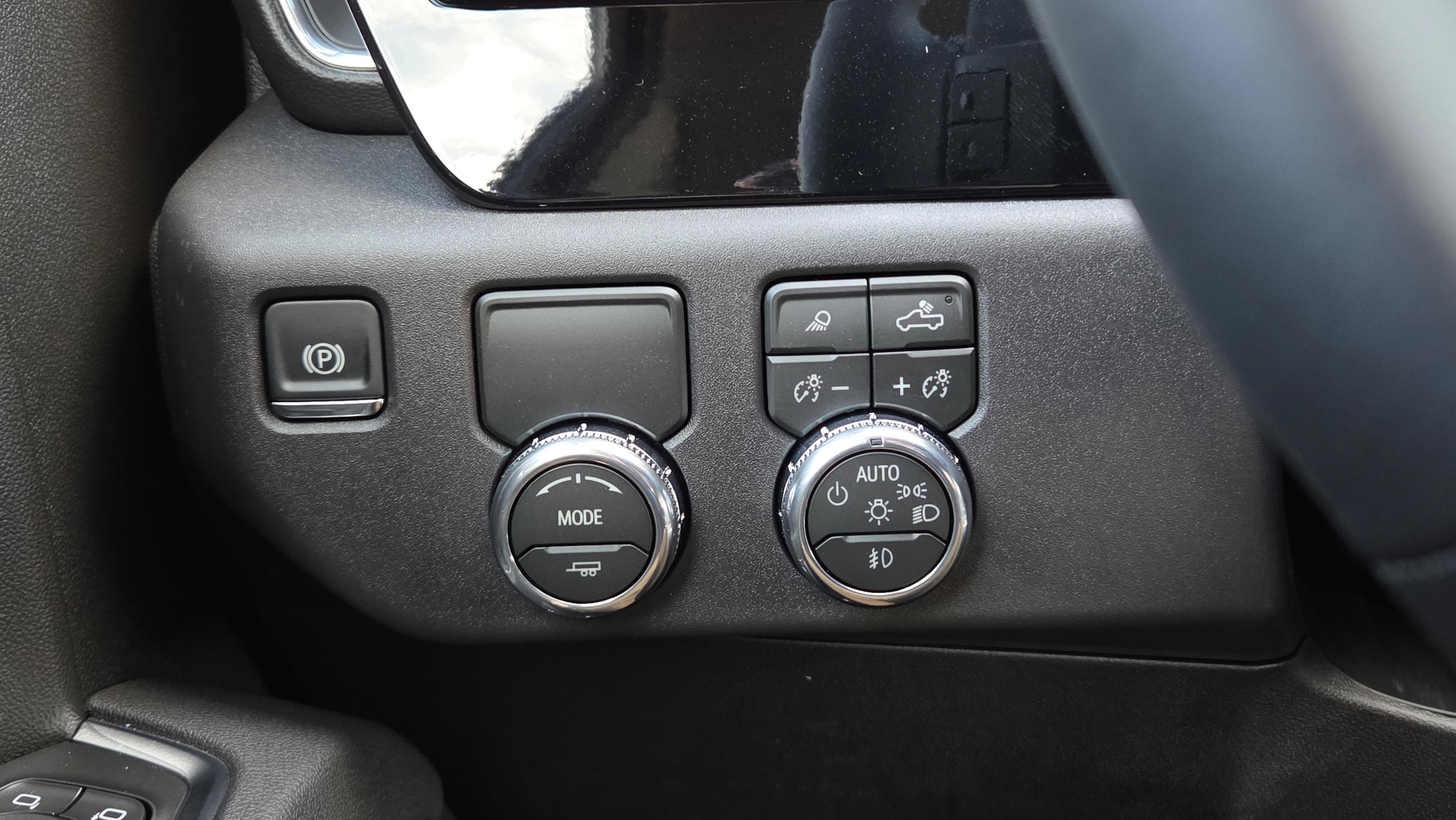 New 2026 GMC Sierra 1500 SLT w/ SLT Premium Plus Package RWD image 11