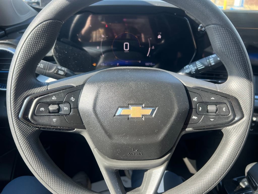 Used 2024 Chevrolet Trax LT image 11