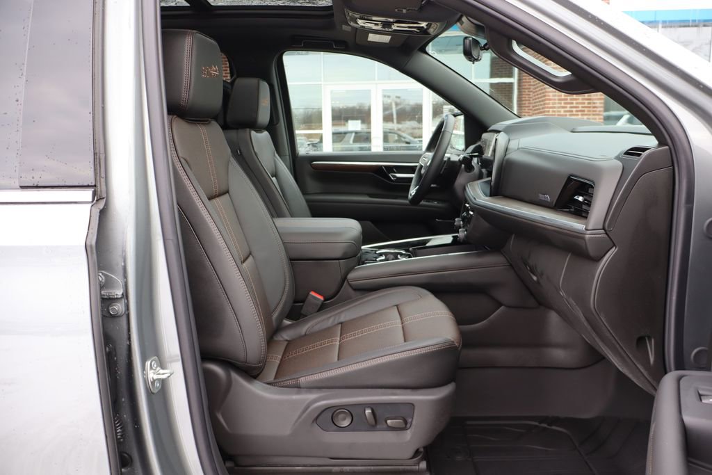 New 2026 Chevrolet Suburban High Country image 53