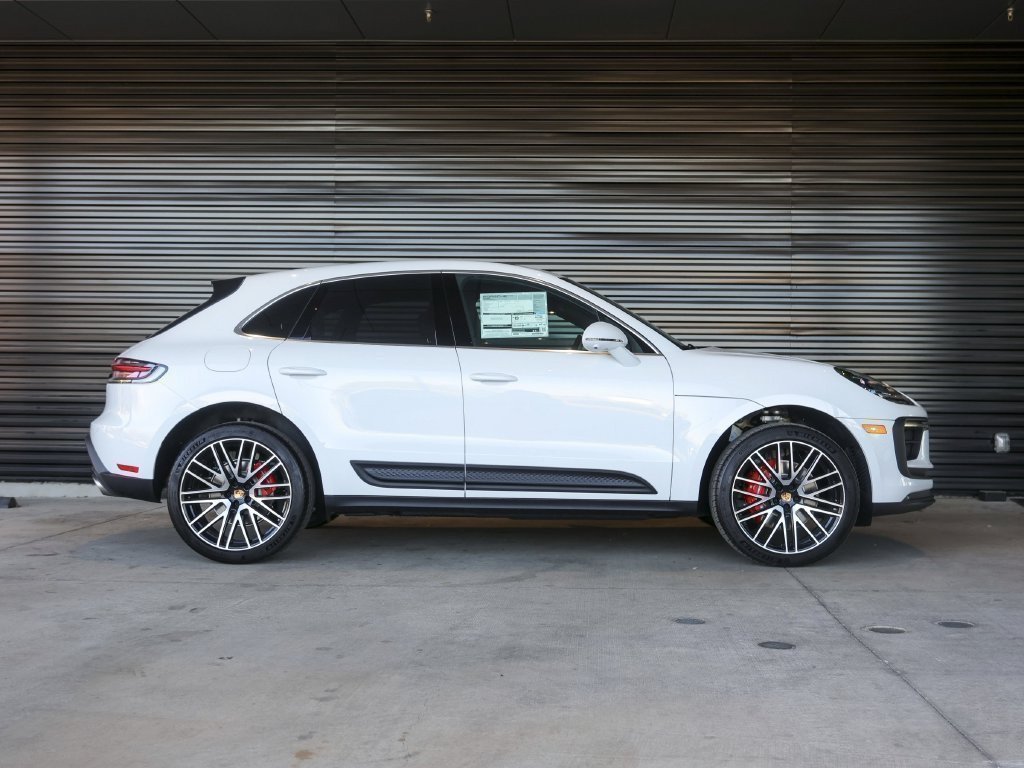 Certified 2026 Porsche Macan S AWD/4WD image 8