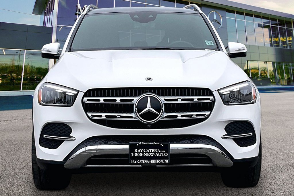 Certified 2025 Mercedes-Benz GLE 450 4MATIC image 3