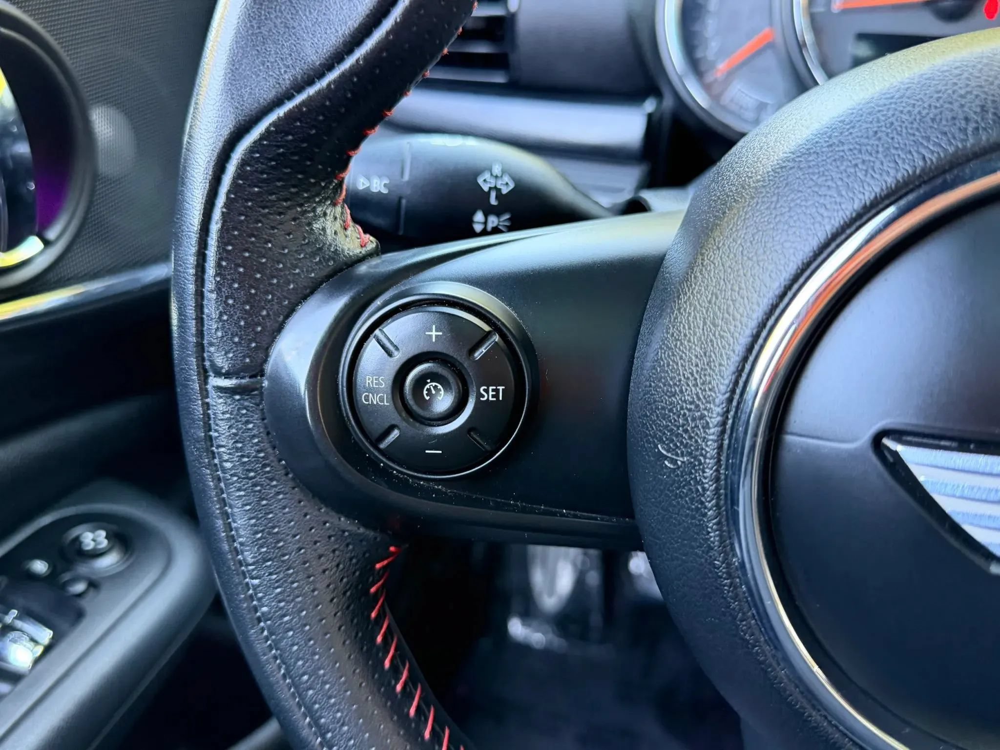 Used 2017 MINI Cooper Clubman ALL4 AWD/4WD image 33