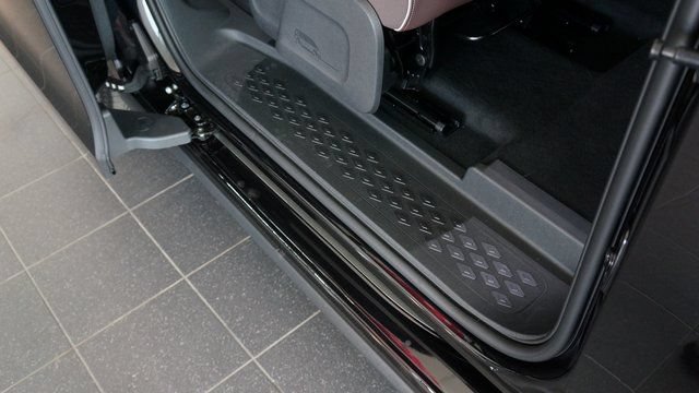 New 2025 Volkswagen ID. Buzz Pro S RWD image 22