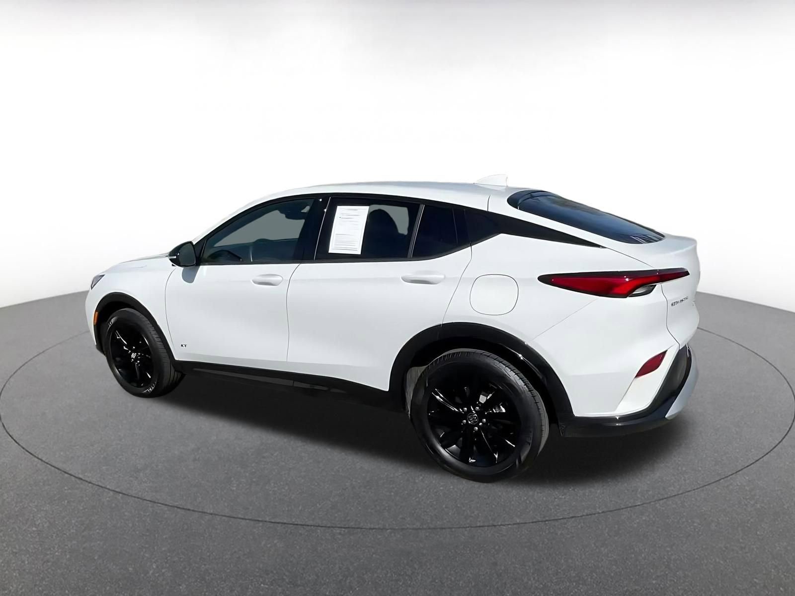 Used 2025 Buick Envista Sport Touring image 10