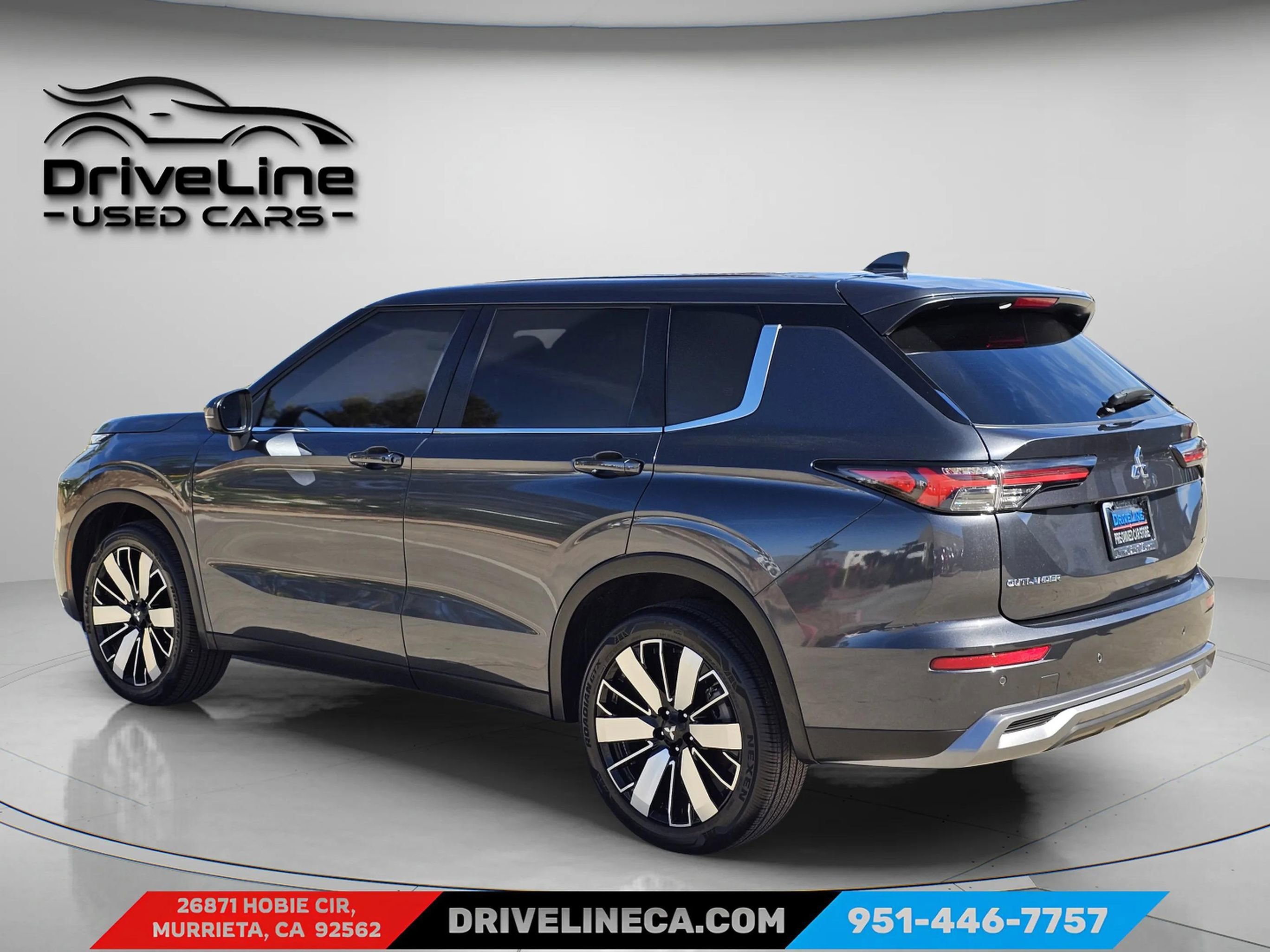 Used 2025 Mitsubishi Outlander SE FWD image 6